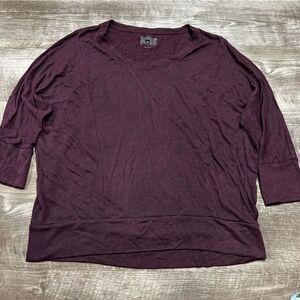 Converse Quarter Sleeve Shirt Size Large